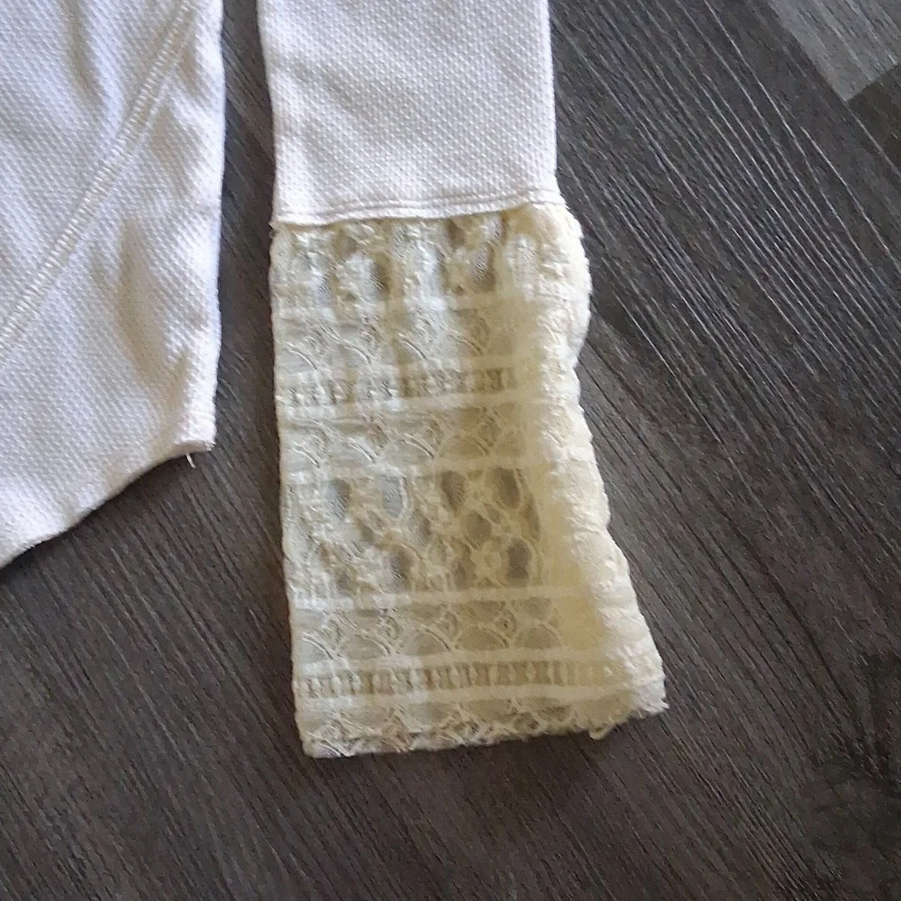 Free People Juliet Thermal Lace Cuff Top in Ivory Size Large